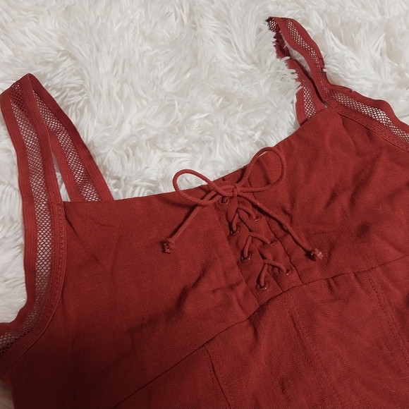 Rust Lace-Up Crop Top - Picture 2 of 8